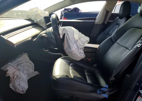 2018 Tesla Model 3 z USA, uszkodzony, nr VIN 5YJ3E1EA2JF003703